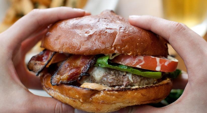 Elbukott a brüsszeli lobbizás, kompromisszumot kötött a jobboldal