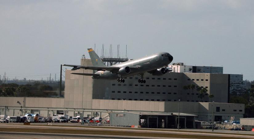 Eltűnt egy utasszállító repülő a radarról 239 emberrel a fedélzeten, senki sem tudja hová lett