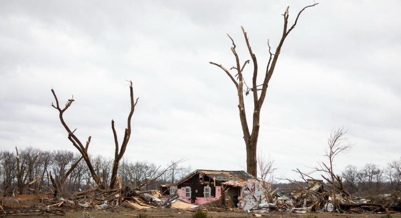 Tornádó pusztított Michiganben és Oklahomában: többen, köztük gyerekek is meghaltak  Videó