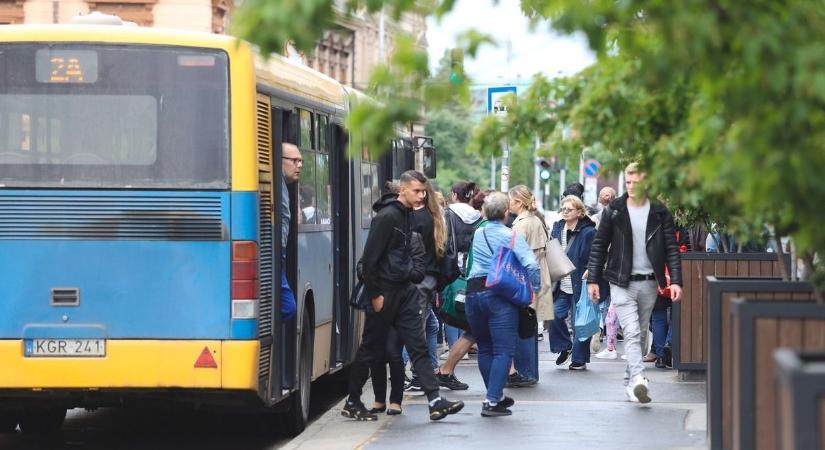 Túl ritka, túl zsúfolt – ezekre a pécsi buszjáratokra panaszkodnak a legtöbben