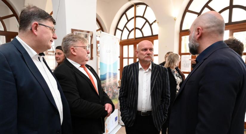 Szatyornyi érem a porrogi bor és pálinka versenyen