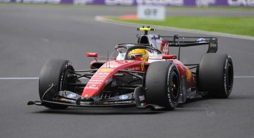 Lewis Hamilton nem kertelt, hadüzenetet küldött a Mercedesnek