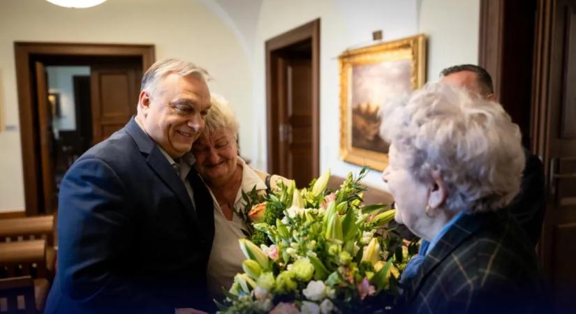 Orbán a legbátrabb győri asszonyokat, Németh Balázs a Tisza Párt és a DK aktivistáit köszöntötte fel nőnapon