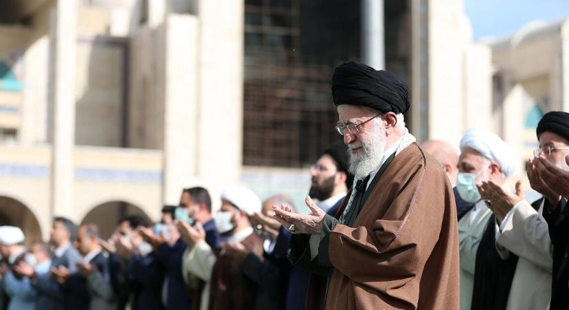 Izrael már előre megfenyegette a megölt iráni ajatollah utódját