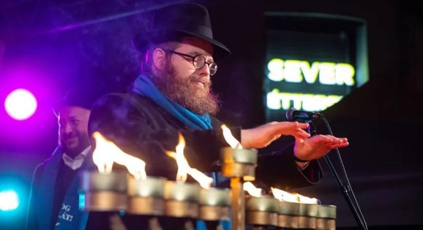 Nagy sztárok érkeznek a városba: különleges koncerttel jön Purim ünnepe