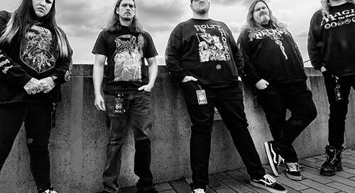 A My Chemical Romance énekesével készített dalt a március 17-én Budapesten is fellépő Frozen Soul