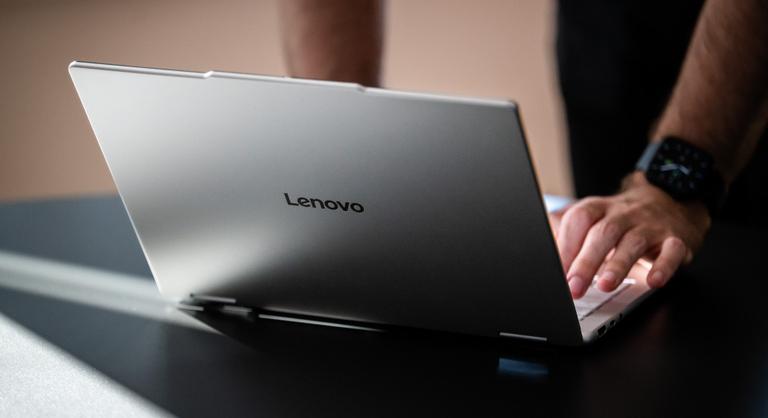 A megfizethető kettősügynök: teszteltük a Lenovo laptop-tablet kombóját