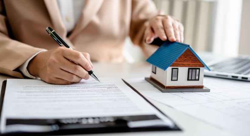 Fontos határidő közeleg, mutatjuk, mire kell figyelni, mielőtt új lakásbiztosítást kötünk