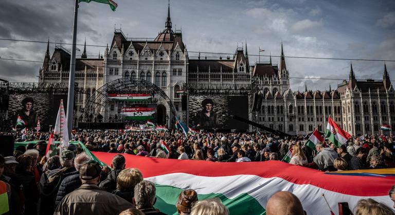 Orbán Balázs olyan békemenetre készül, amilyenre még nem volt példa