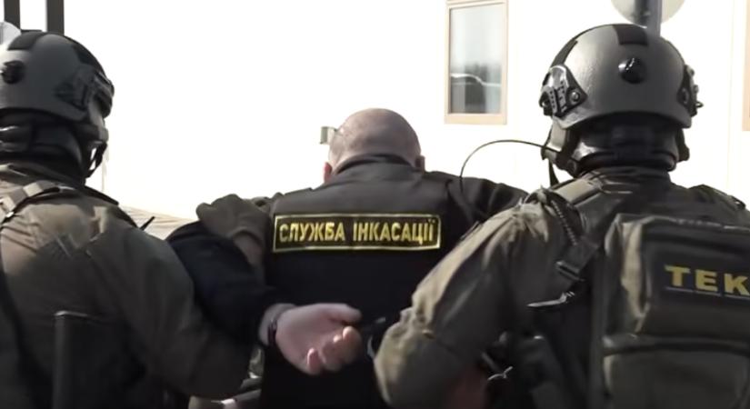 „Ez útonállás, pénzrablás! Ezt nem teheti meg!” Olvasóink reagáltak a lekapcsolt ukrán pénzszállítmány hírére