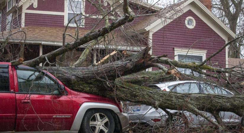 Egy 12 éves fiú is van az Egyesült Államokban pusztító tornádók áldozatai között