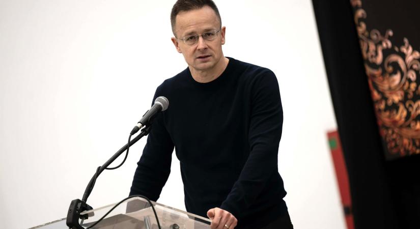 Szijjártó Péter ismertette a Honvéd ünnepi utánpótlástornájának nívós vendégeit