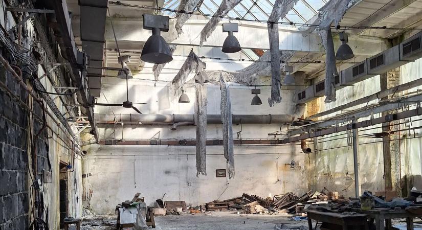 Soha nem látott, hátborzongató fotók kerültek elő a szellemgyárról, ami egykor a fényűzés helyszíne volt