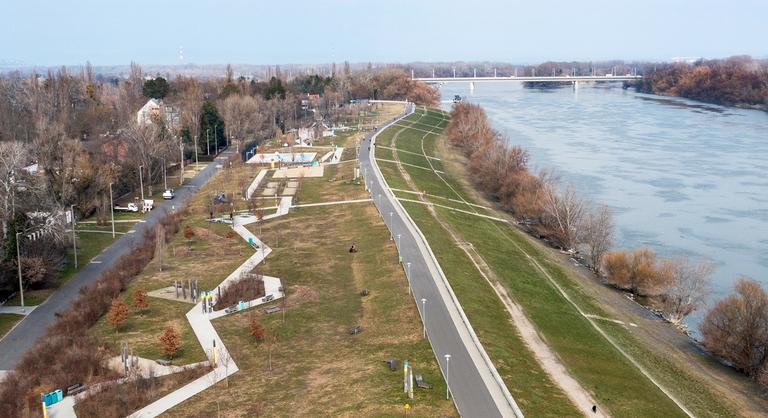 Saját telkén kezdett próbafúrásokba, különleges gyógyvízre bukkant