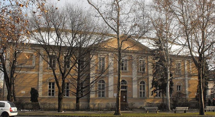 Négy év után mondta ki a bíróság, hogy jogszerűtlenül szüntették meg a makói zeneiskolát