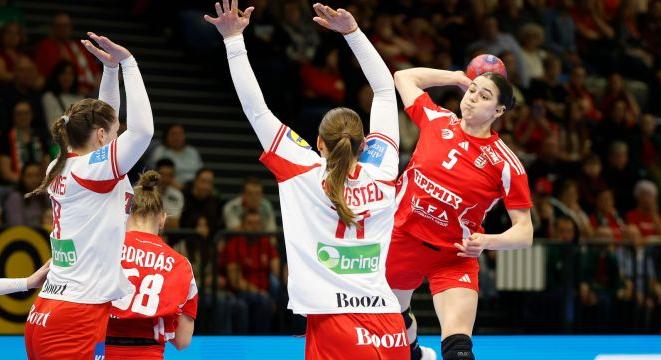 Női kézi: Ezúttal nem volt esély elkapni a dánokat