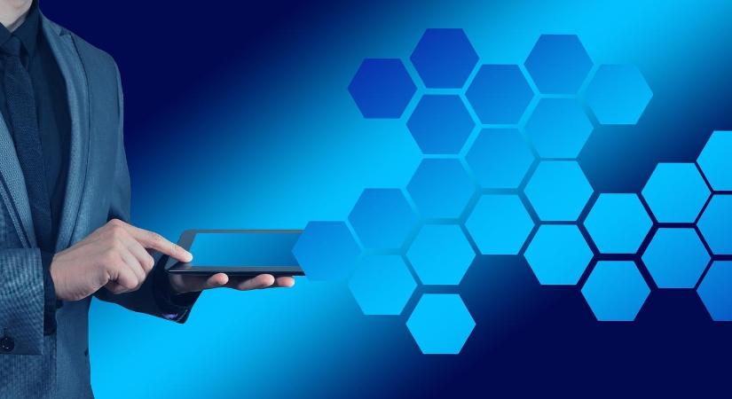 KSH: az előző év azonos időszakához mérten 2,5 százalékkal visszaesett, az előző hónaphoz képest 1,5 százalékkal bővült az ipari termelés januárban