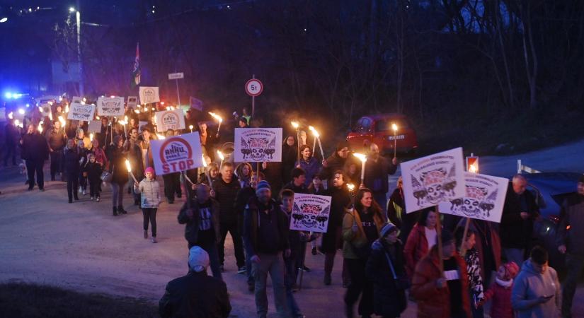 Bombaeső vs. méregeső