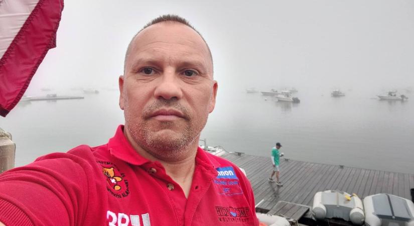 19 óra úszás 18 fokos vízben – újabb szenzációs kihívás vár Mányoki Attilára