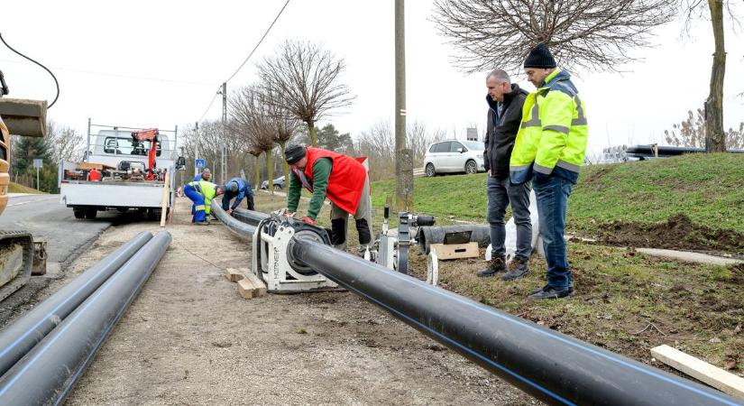 Ivóvízvezeték-rekonstrukció Ménfőcsanakon a biztonságos vízellátásért