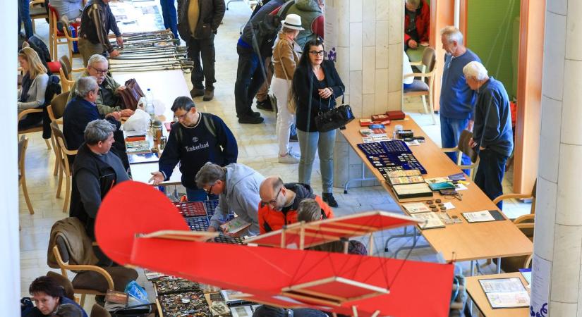Tudta, hogy volt olyan kor, amikor a bankjegy birtoklása bűncselekménynek számított? A zalai városban az éremgyűjtők találkoztak (galéria, videó)