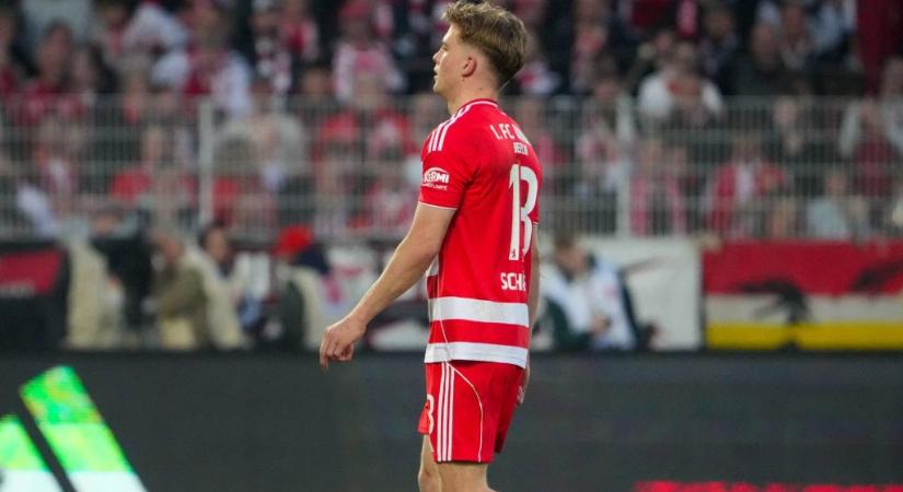 Schäfer András piros lapot kapott, elbukott az Union