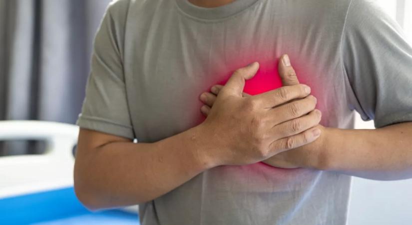 Ezt érezheted szívroham előtt: sokan összekeverik a gyomorégéssel