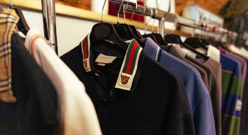 Most van baj: az iráni háború miatt menekülnek a gazdagok a Közel-Keletről – összeomlóban a luxusipar