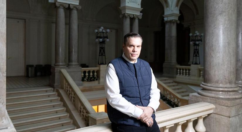 A múlt nem teher, hanem kapaszkodó – Both Miklós, a Hagyományok Háza főigazgatója a Mandinernek