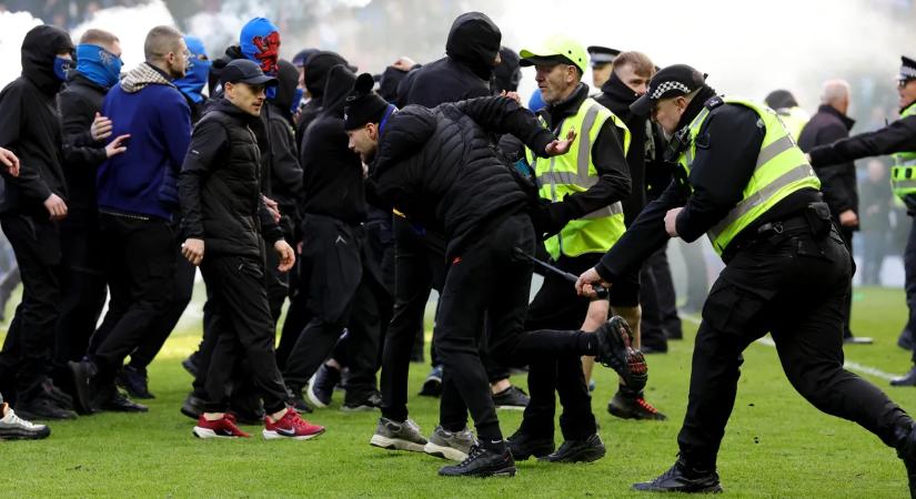 Videó: dráma, balhé és vér – nem a futballról szólt a Rangers–Celtic csata a Skót Kupában