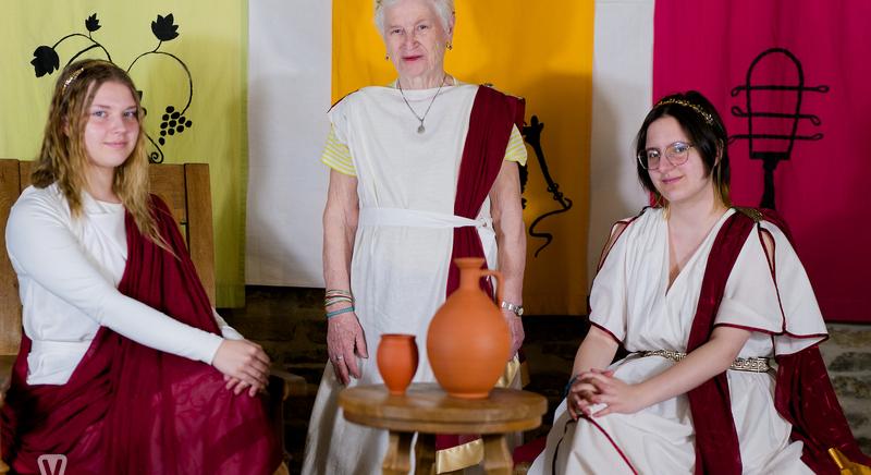 Így változtak római nővé az Iseumba látogatók a nőnapon