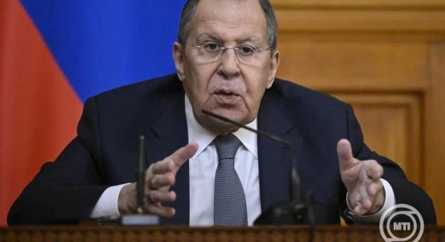 Az orosz külügyminiszter szerint össze kell hívni az ENSZ BT állandó tagjainak csúcstalálkozóját