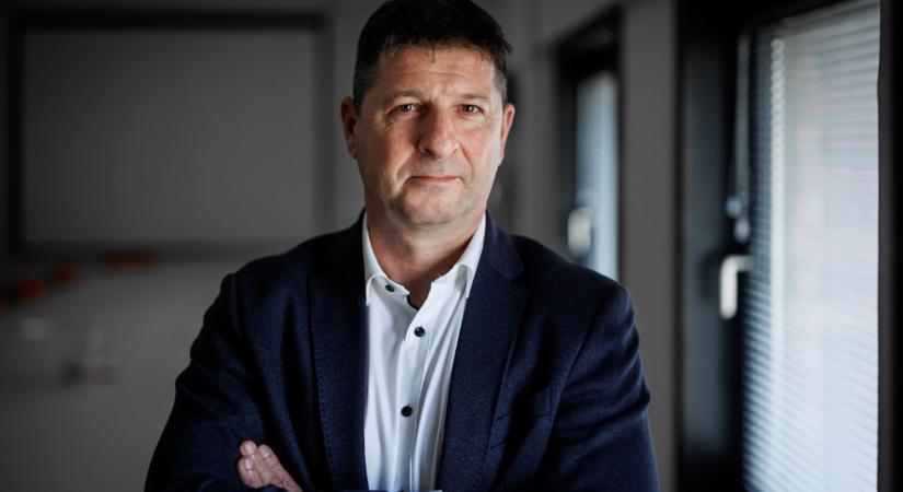 Nincs ember a hazai baromfitelepeken: hihetetlen, mi irányíthat mostantól