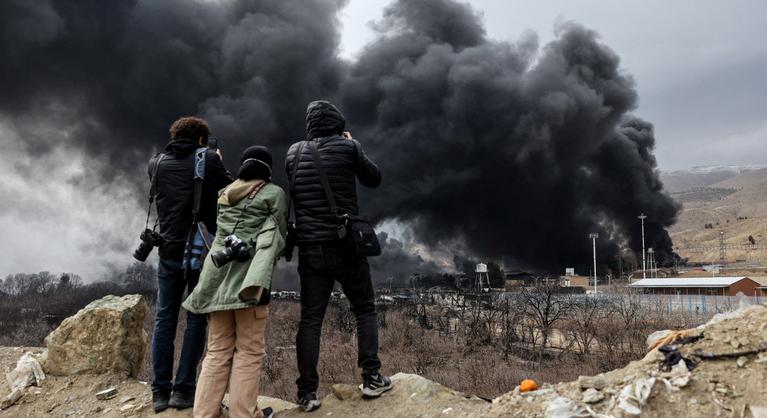 Teherán újabb rakétatámadást hajtott végre Izrael ellen, miután kinevezték Irán új legfelsőbb vezetőjét - Az Index percről percre tudósítása a közel-keleti eseményekről