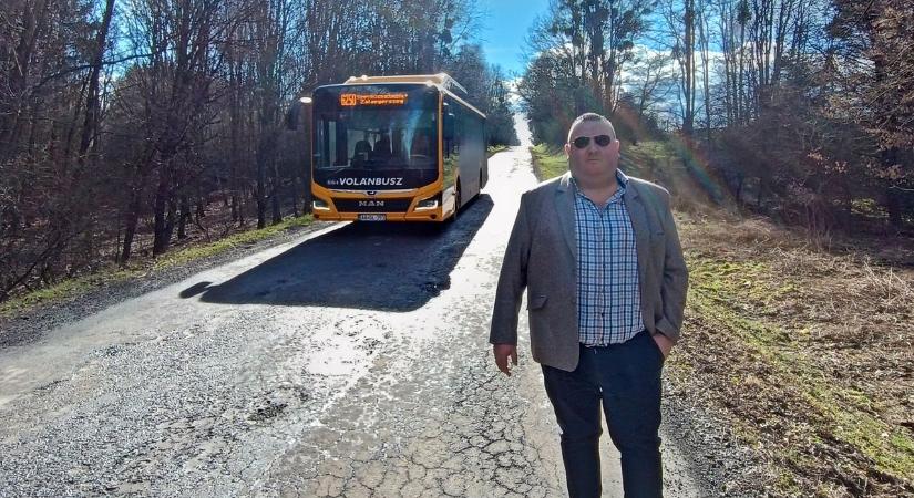 A balesetveszélyes burkolathibákat javítják