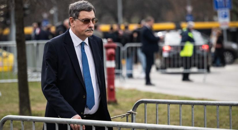 Tavaly 220 millióért autóztak közpénzből a képviselők