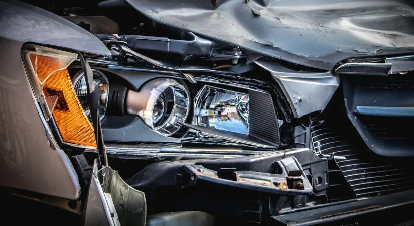 „Istenem, miért ő?” – Szörnyethalt a 15 éves diáklány a horrorbalesetben: Kilencen zsúfolódtak be az autóba