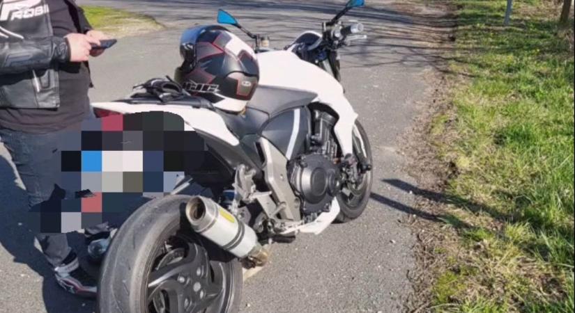 Lejárt műszaki, kopott gumik – így bukott le egy motoros Balatonedericsnél (videó)