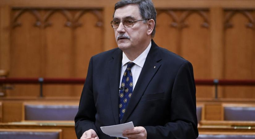 220 millió forintot számoltak el az országgyűlési képviselők autózásra