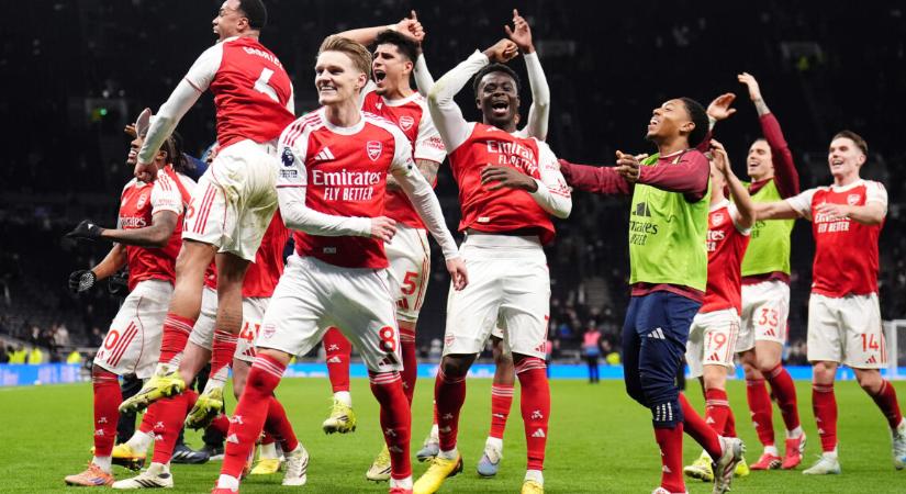 Óriási összeget kérhet az Arsenal, mégis sorban állnak érte