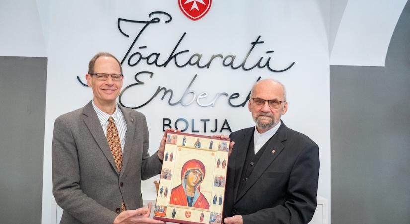 Megnyílt a Jóakaratú emberek boltja a győri belvárosban