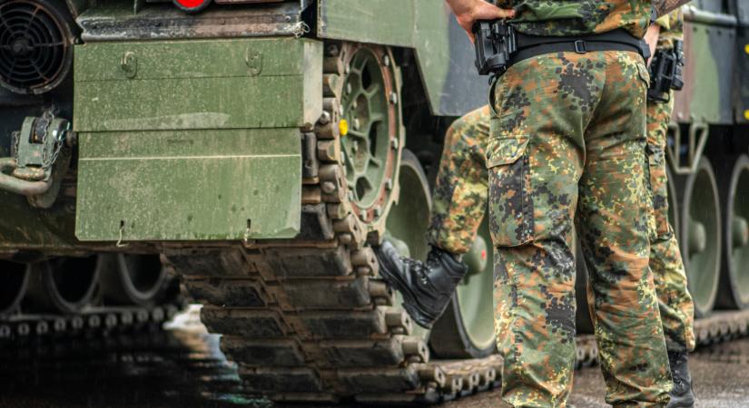 Kijöttek a friss számok: elképesztő fegyverkezés indult Európában