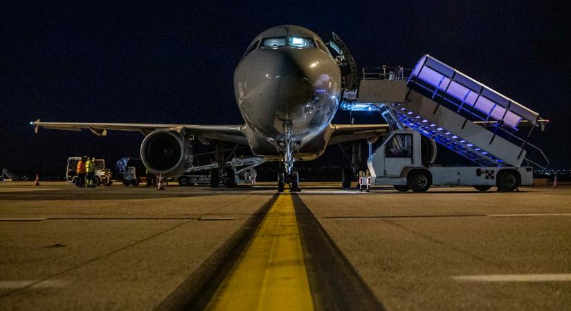 Szijjártó Péter: folytatjuk a mentesítő járatok üzemeltetését a Közel-Keletről