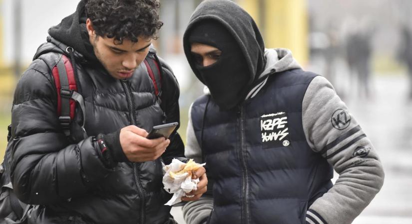 Megnehezítik az ausztrál fiatalok hozzáférését a pornóhoz