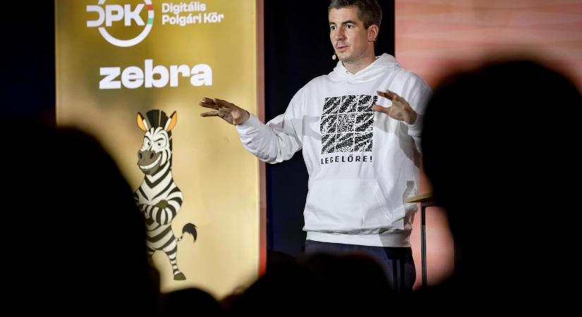 Álhírgyűjteményt mutatott be Kocsis Máté