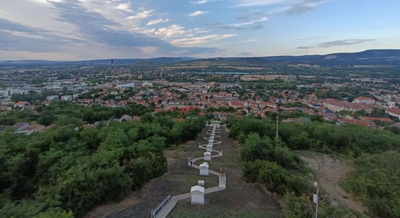 A kilátó, a játszótér és a park is megszépül Dorogon