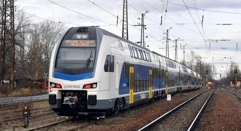 Vonatgázolás Sopronban: buszokkal viszik tovább az utasokat