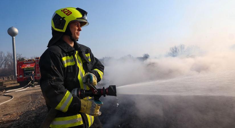 Tűzvész a szomszédban – lemondott a polgármester