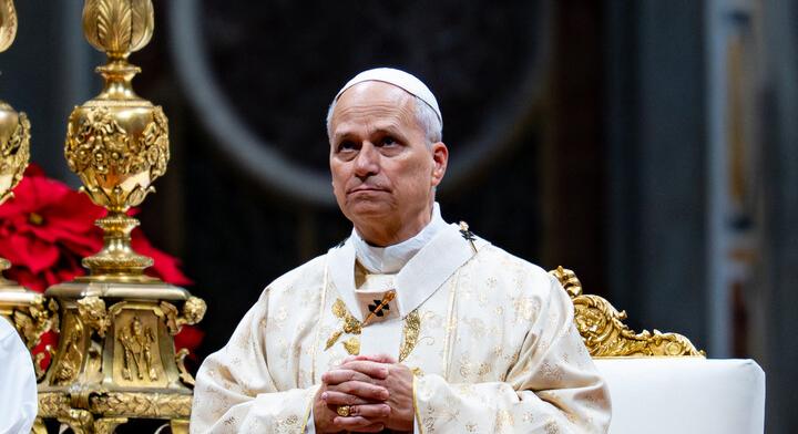 Kiállt a Szentatya a bombázások leállítása és a fegyverek elhallgatása mellett