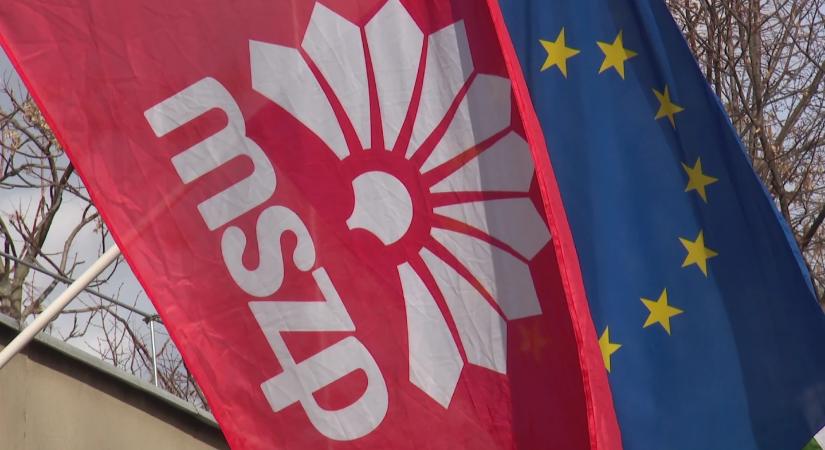 Az MSZP mélyrepülése: hogyan lett az egykori tömegpártból 1 százalék alatti párt?